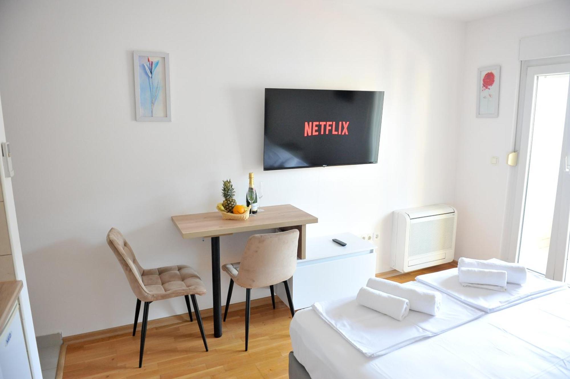 Orca Apartments Мостар Екстериор снимка