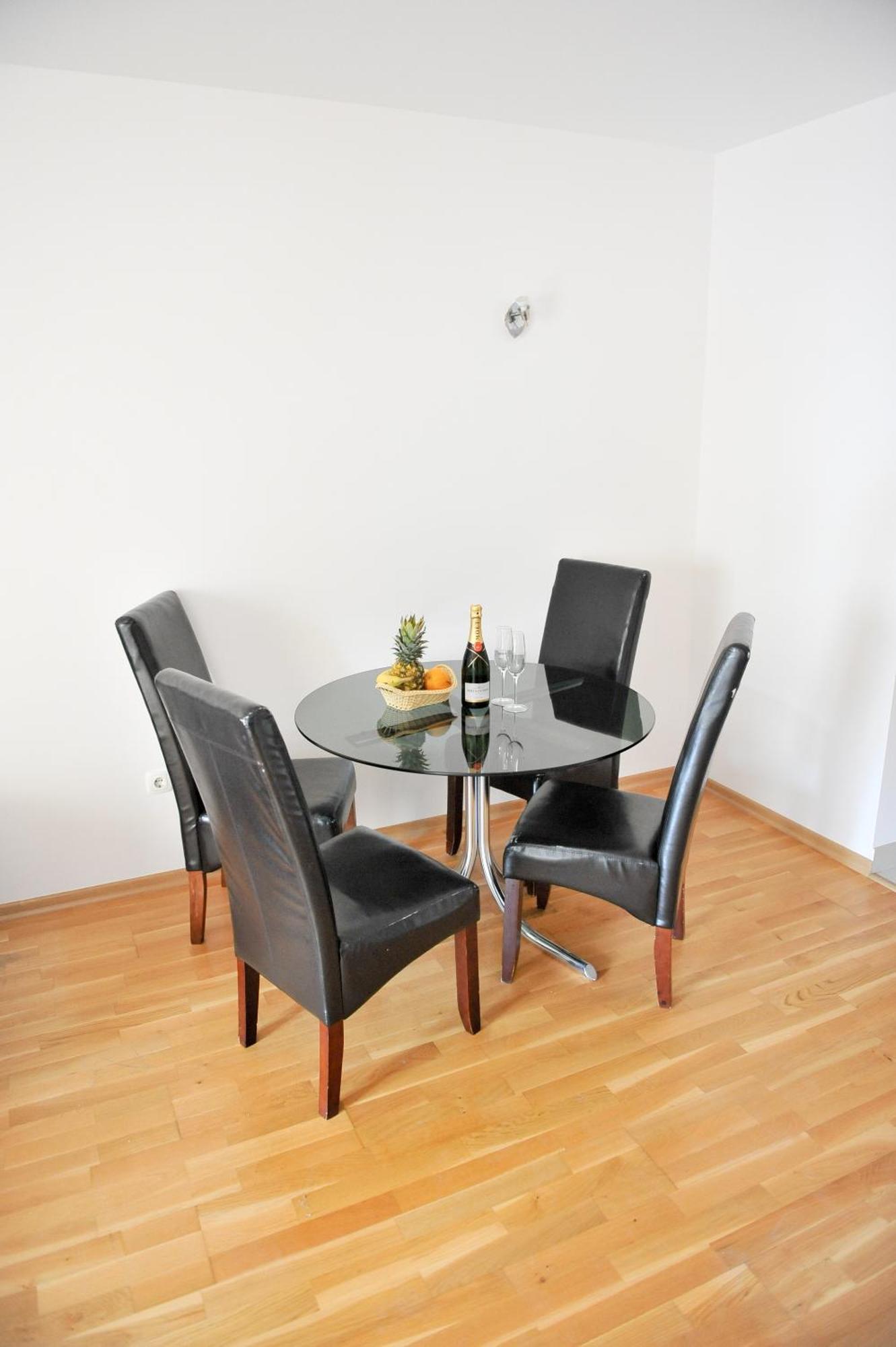 Orca Apartments Мостар Екстериор снимка